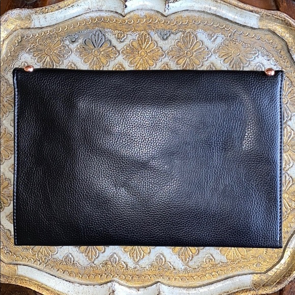 Ladies clutch and cosmetic bag duo - Picture 3 of 16